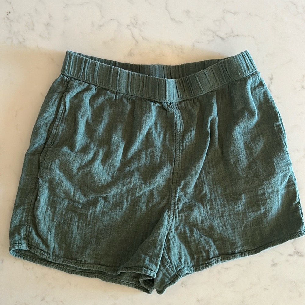 Elastic waist shorts with pockets. So soft & comfy!